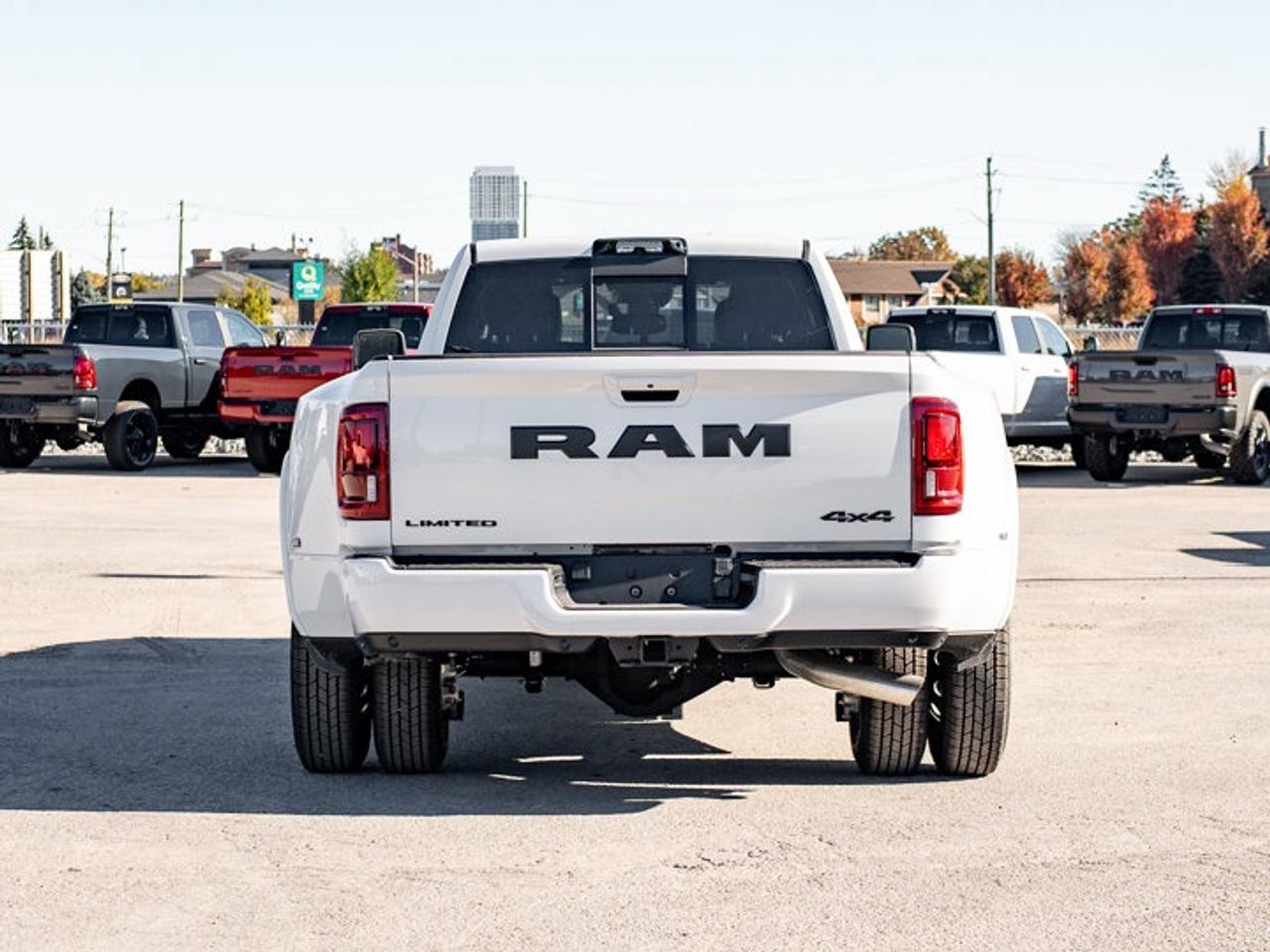 2027 RAM 3500 Limited Photo