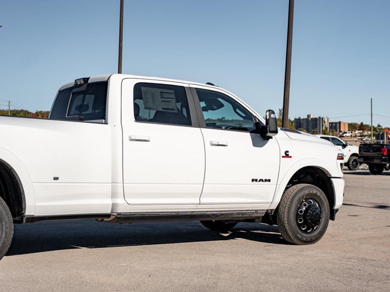 2027 RAM 3500 Limited Photo