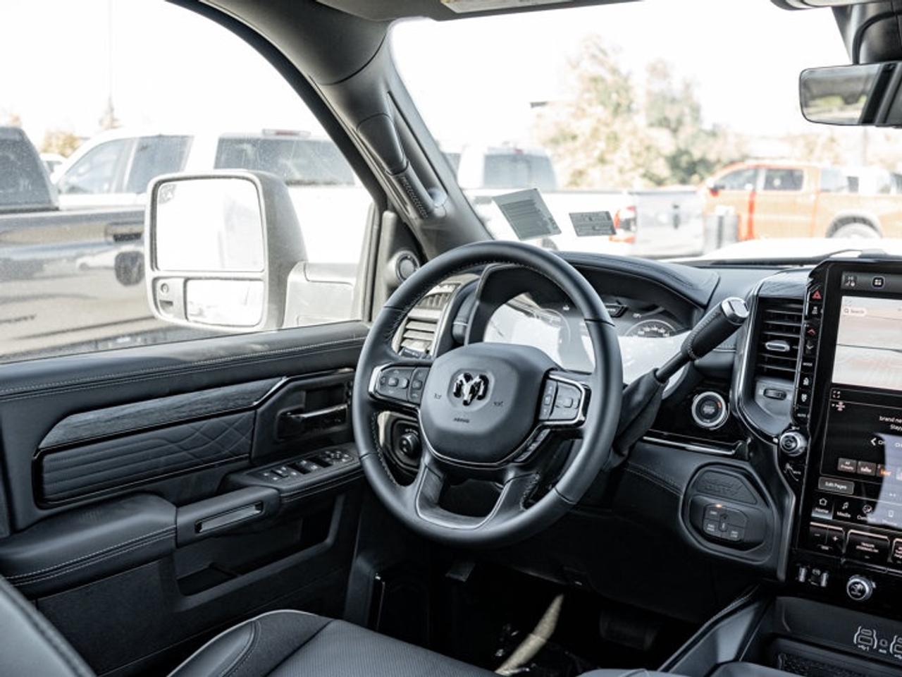 2027 RAM 3500 Limited Photo