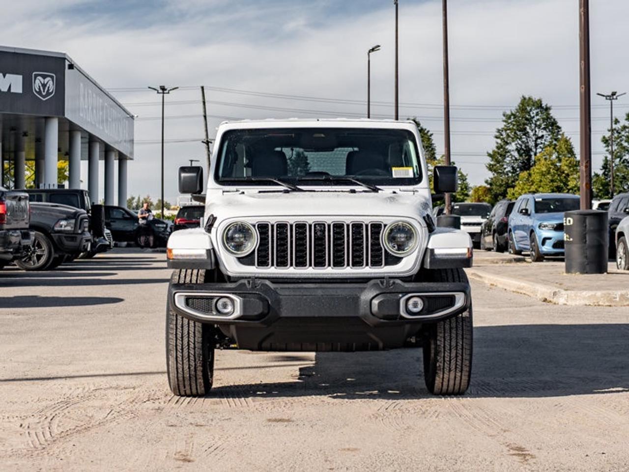 2027 Jeep Wrangler Sahara Photo