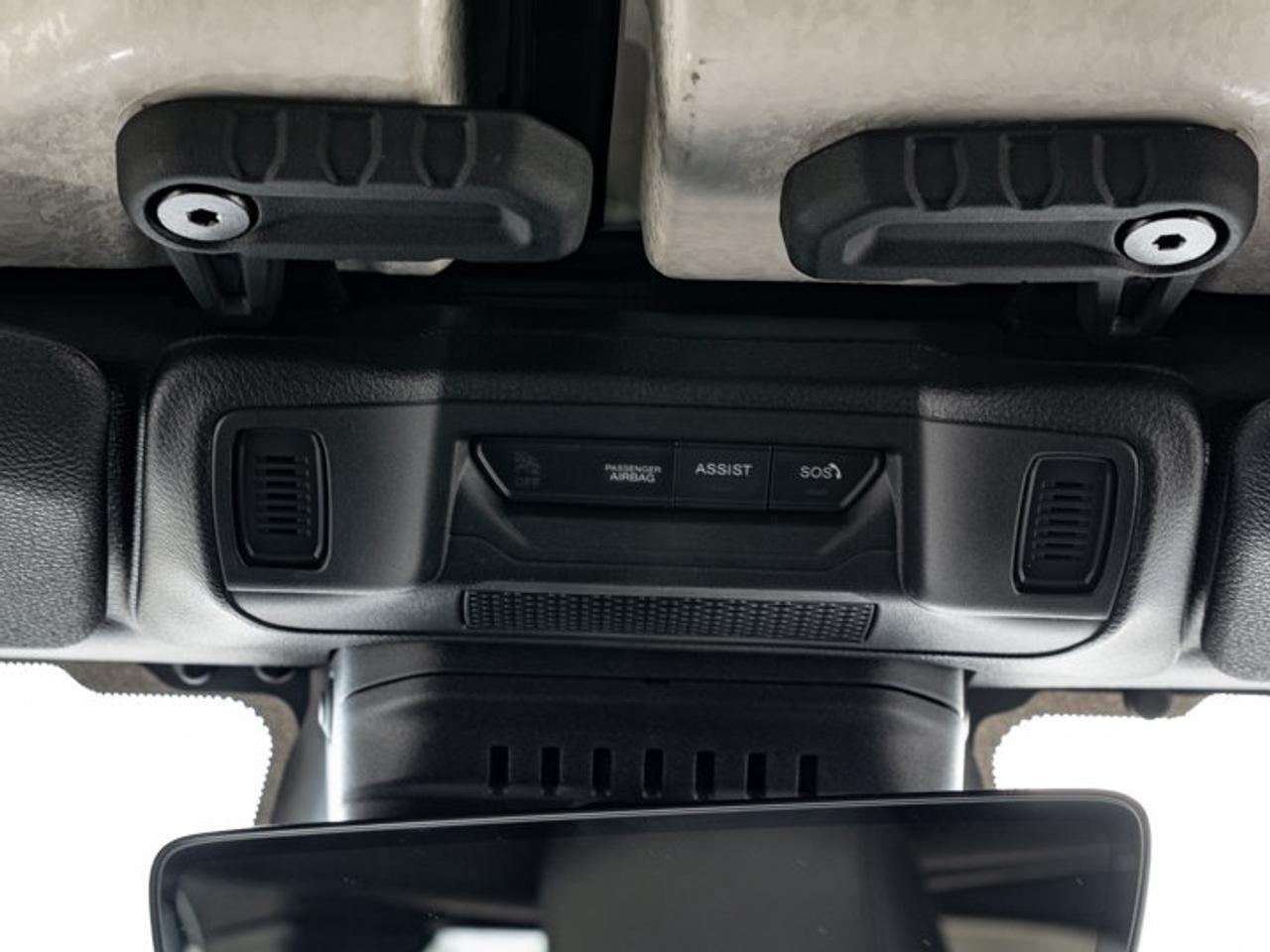 2027 Jeep Wrangler Sahara Photo