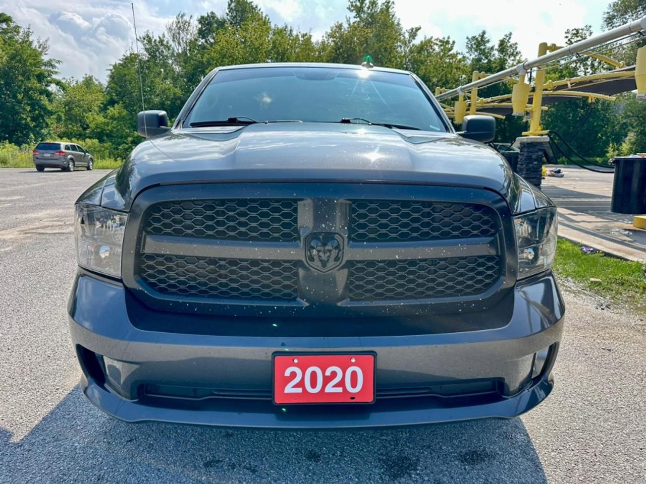 2020 RAM 1500 Classic EXPRESS  * 4X4 * ONE OWNER * NO ACCID 4 DOOR Photo