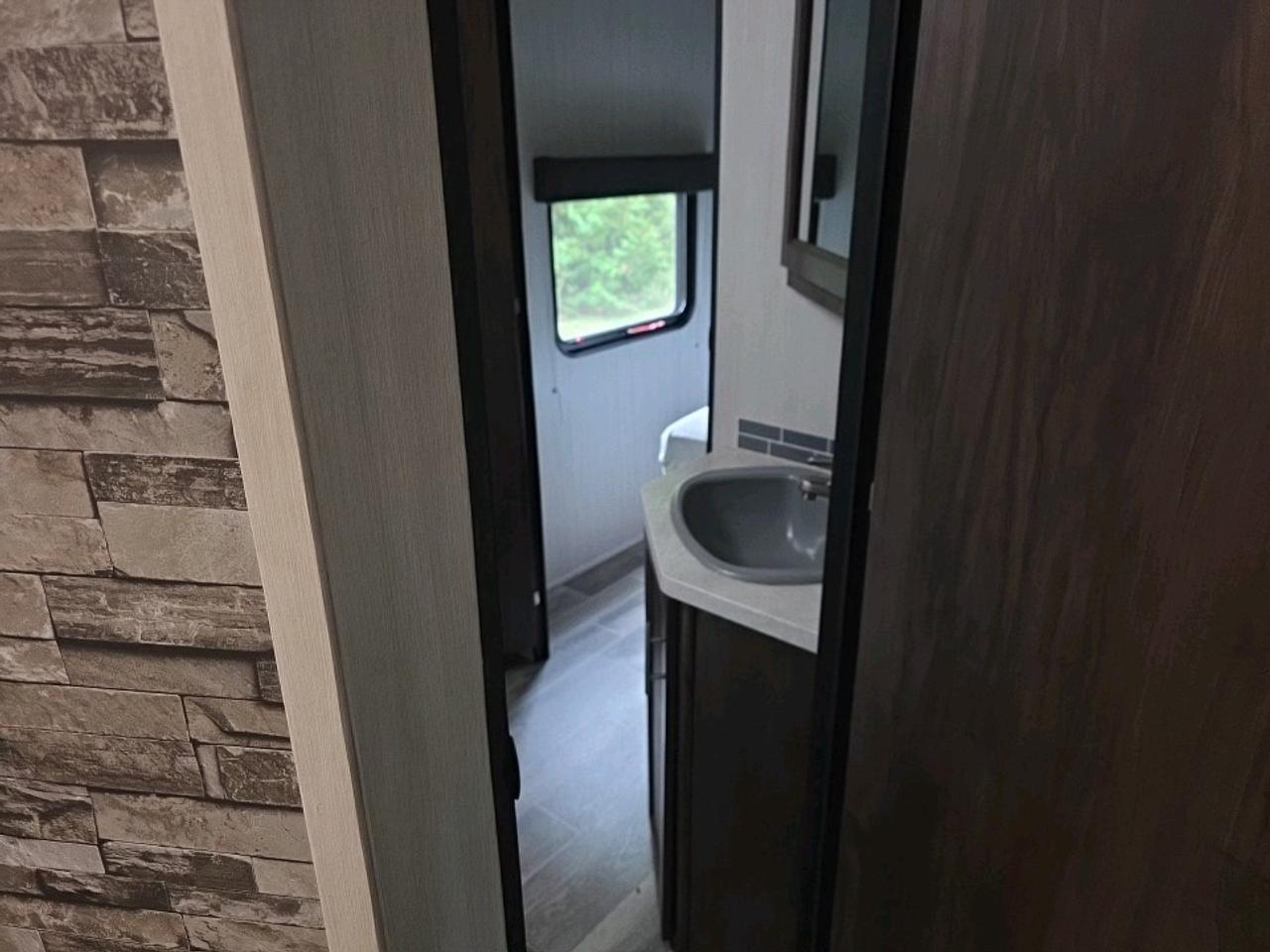 2019 Forest River Cherokee CHEROKE 39 RESE Photo