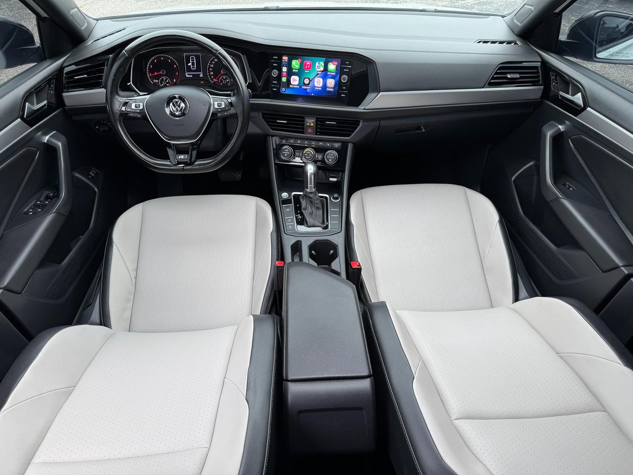 2019 Volkswagen Jetta Highline 1.4L TSI Turbo+Leather+Roof+New Tires Photo