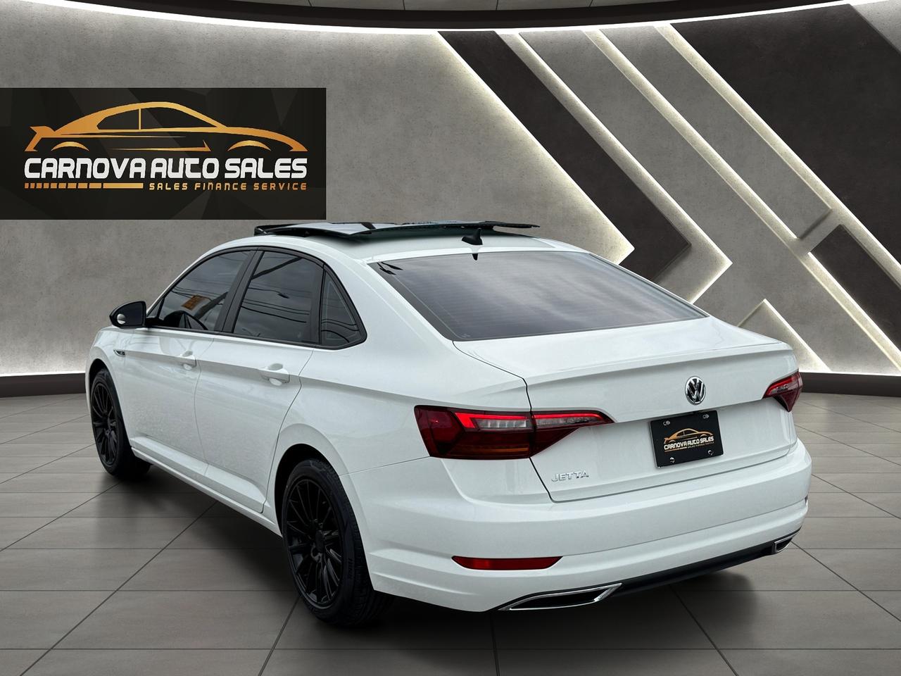 2019 Volkswagen Jetta Highline 1.4L TSI Turbo+Leather+Roof+New Tires Photo