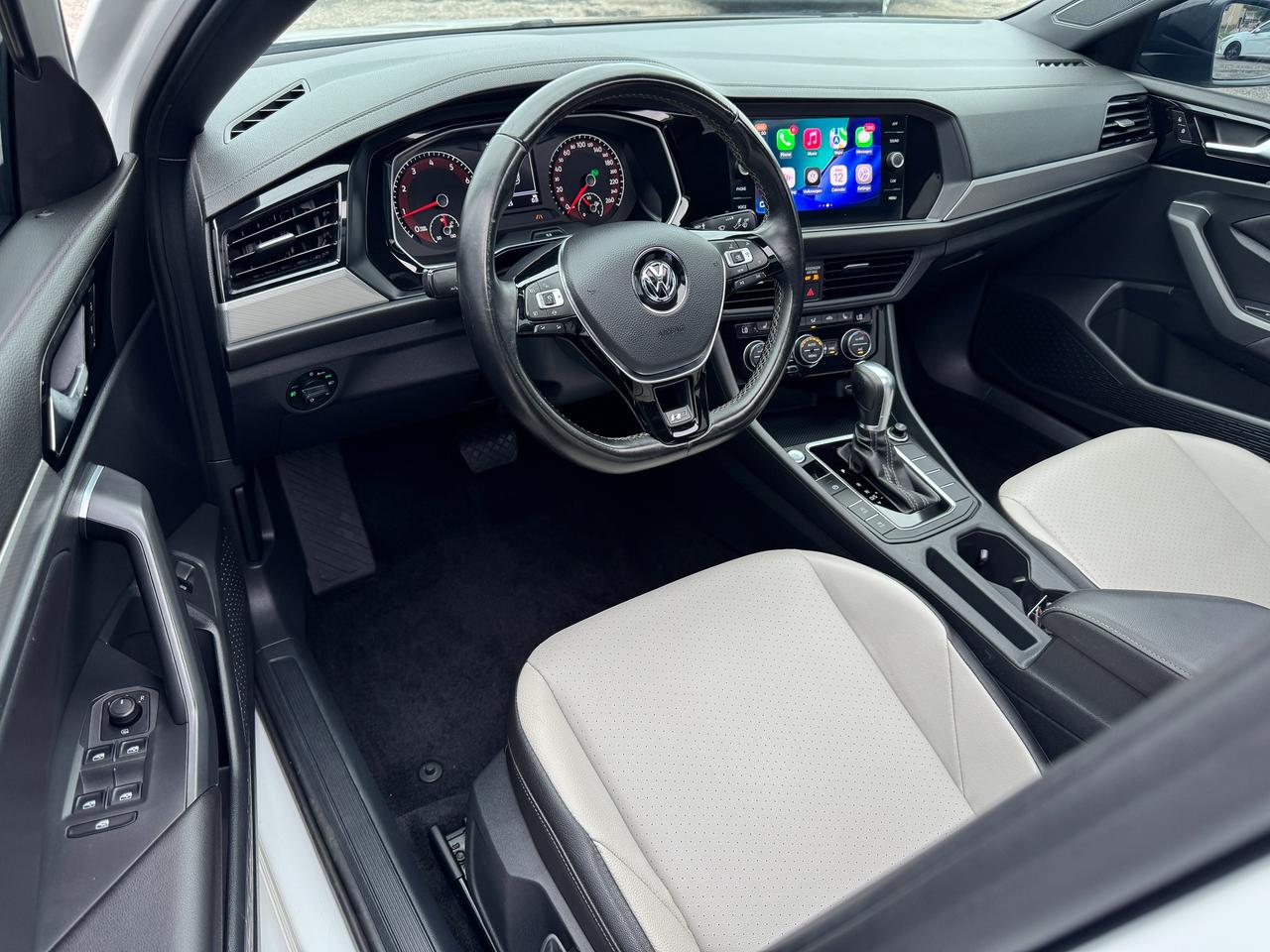 2019 Volkswagen Jetta Highline 1.4L TSI Turbo+Leather+Roof+New Tires Photo