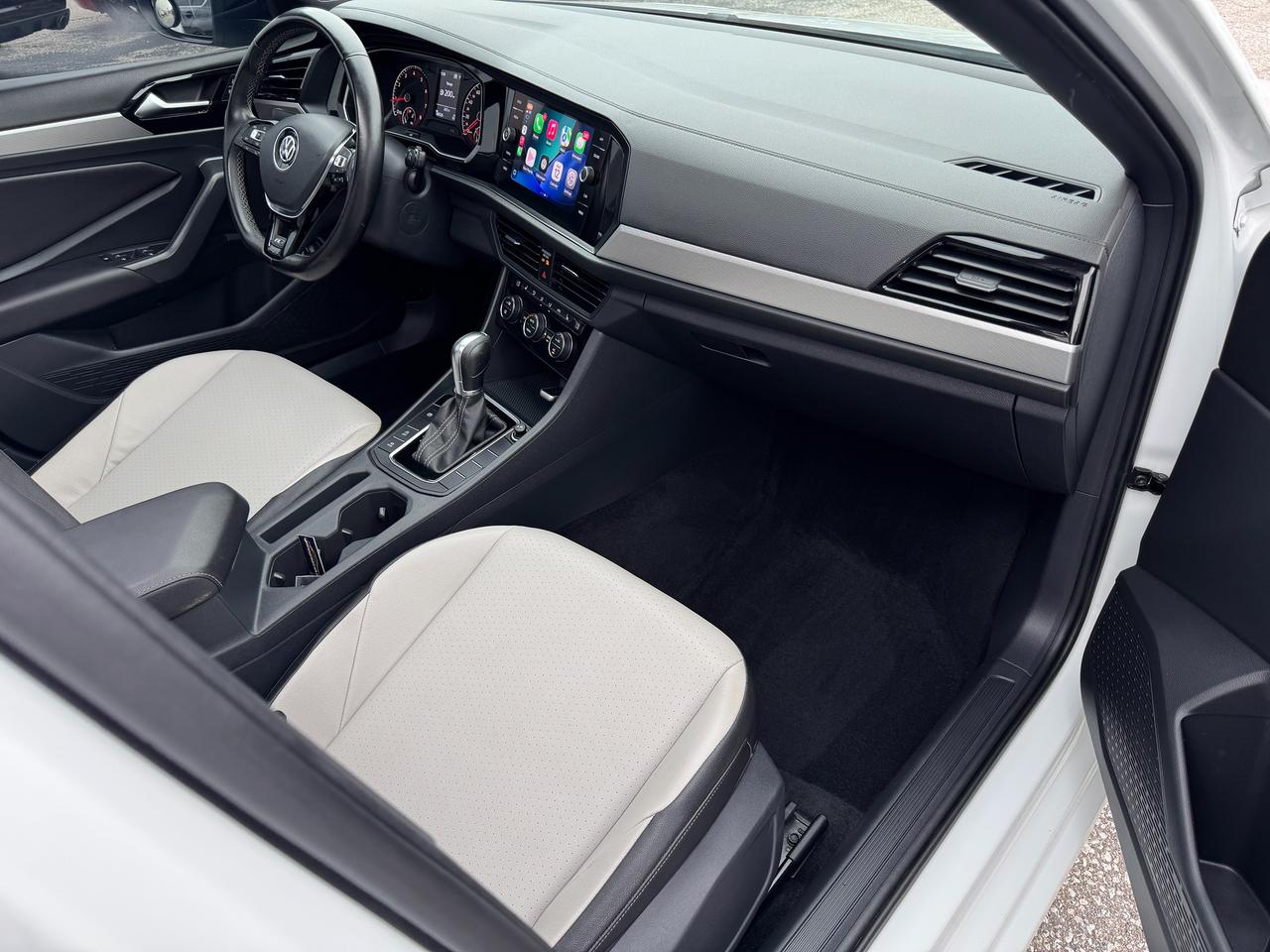 2019 Volkswagen Jetta Highline 1.4L TSI Turbo+Leather+Roof+New Tires Photo