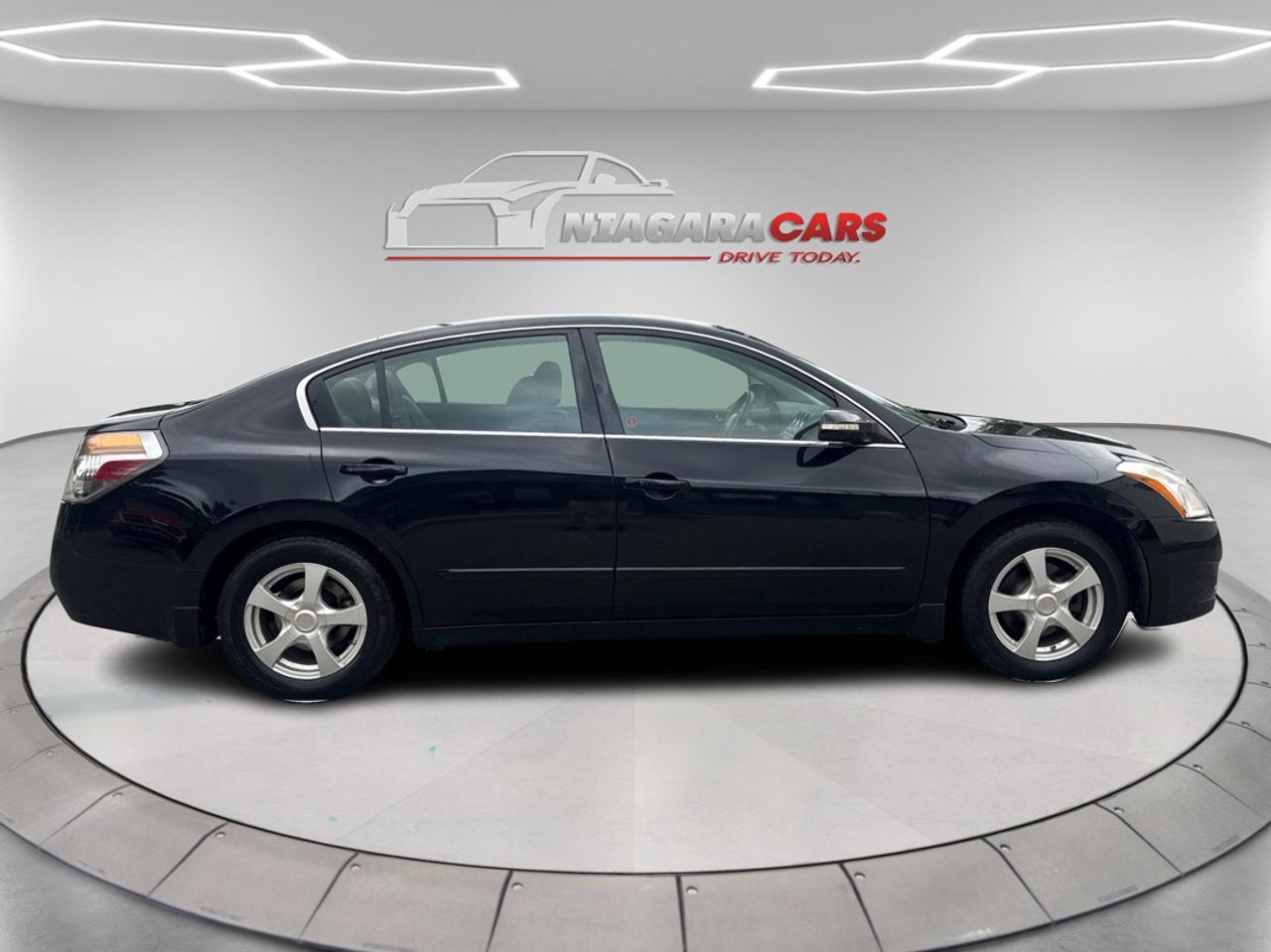 2011 Nissan Altima 3.5 SR Photo5