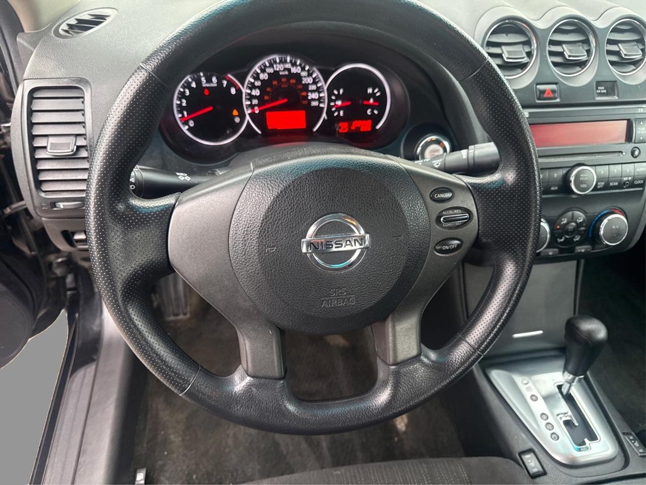 2011 Nissan Altima 3.5 SR Photo