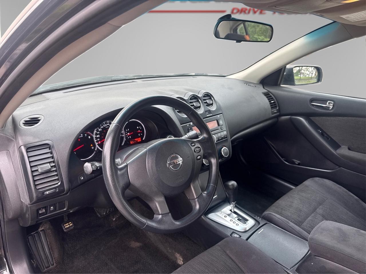 2011 Nissan Altima 3.5 SR Photo