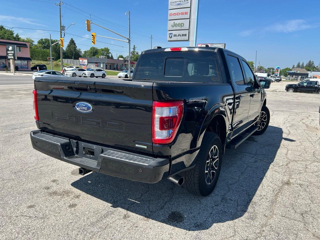 2022 Ford F-150 Lariat 4WD SuperCrew 5.5' Box Photo