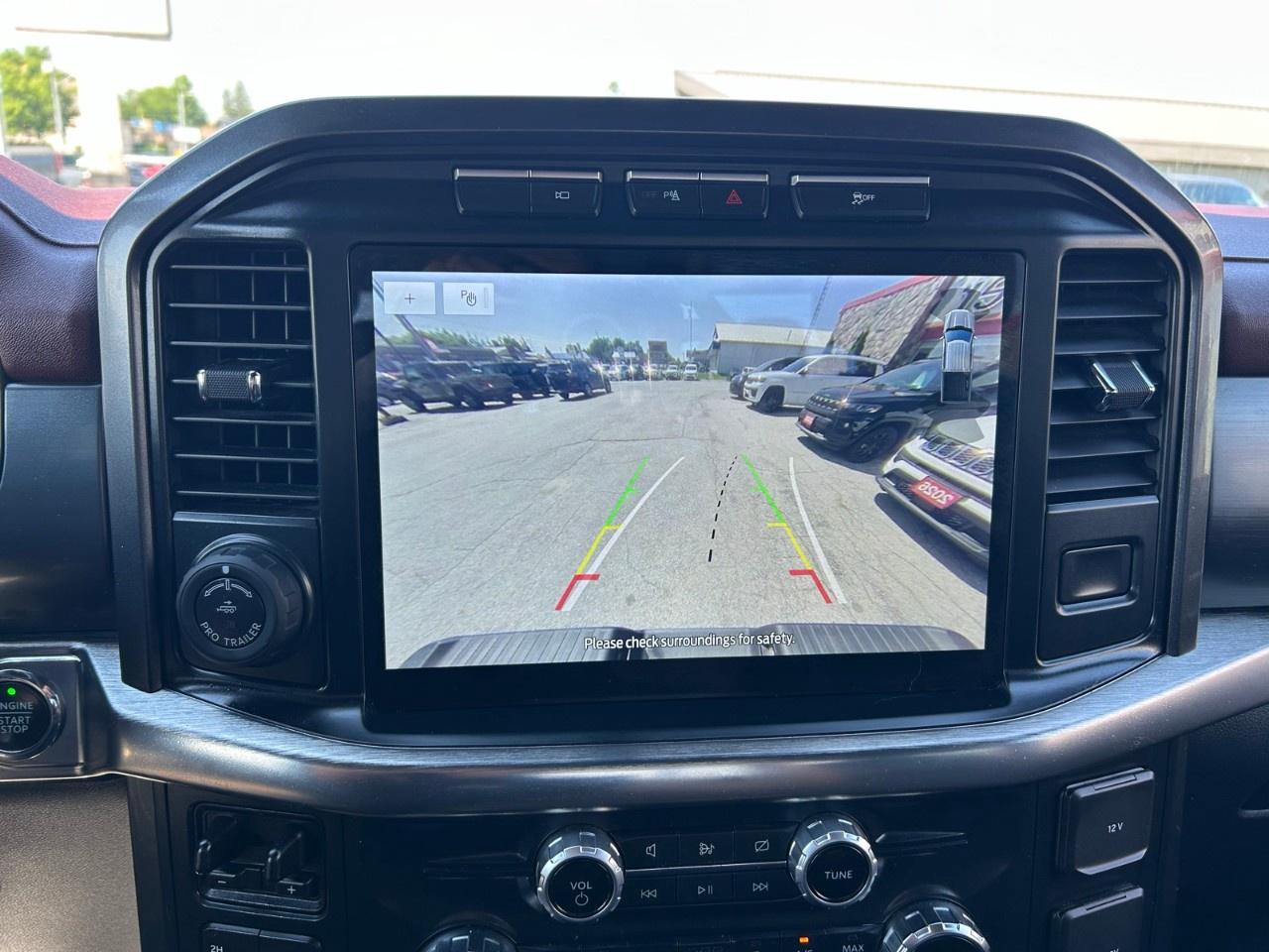 2022 Ford F-150 Lariat 4WD SuperCrew 5.5' Box Photo