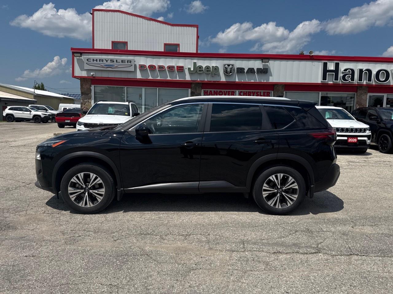 2023 Nissan Rogue AWD SV Moonroof Photo