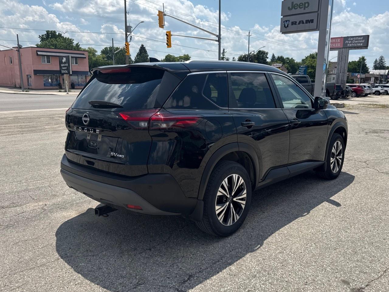 2023 Nissan Rogue AWD SV Moonroof Photo