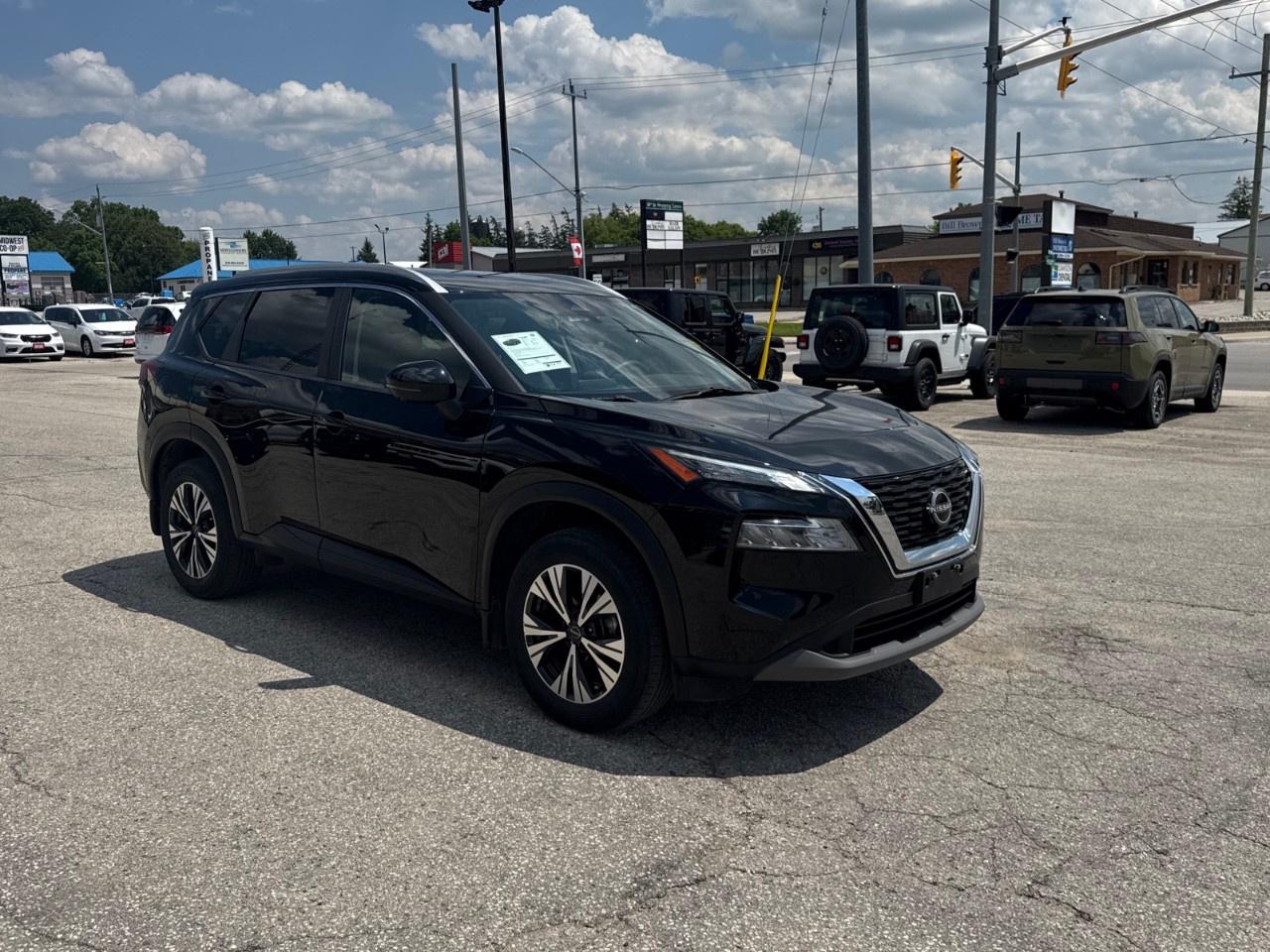 2023 Nissan Rogue AWD SV Moonroof Photo