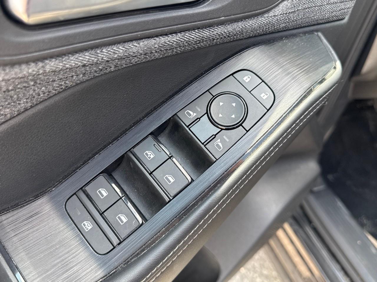 2023 Nissan Rogue AWD SV Moonroof Photo