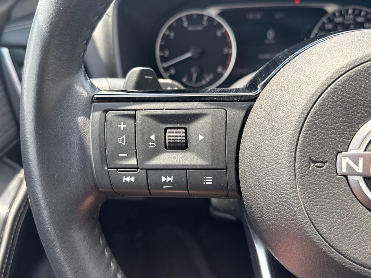 2023 Nissan Rogue AWD SV Moonroof Photo