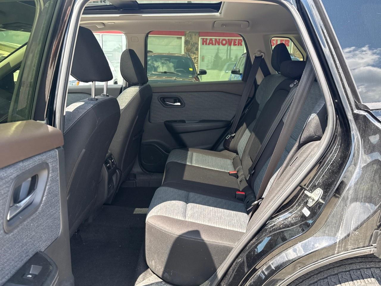 2023 Nissan Rogue AWD SV Moonroof Photo
