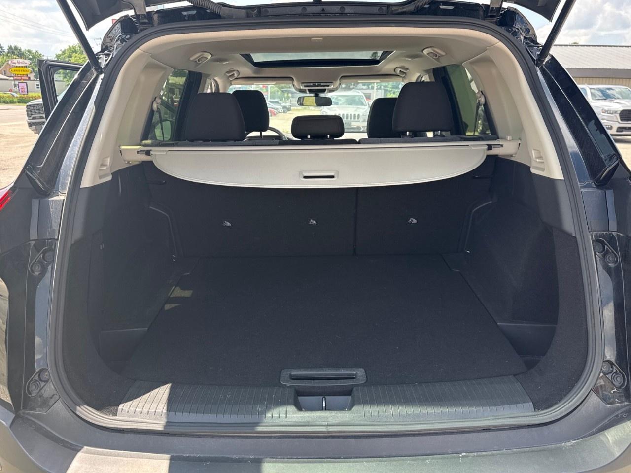2023 Nissan Rogue AWD SV Moonroof Photo
