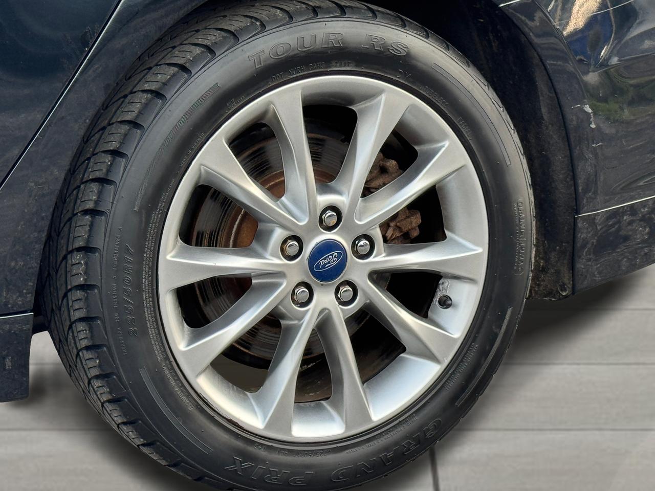 2017 Ford Fusion SE+CLEAN CARFAX+ApplePlay+Camera+New Tires Photo