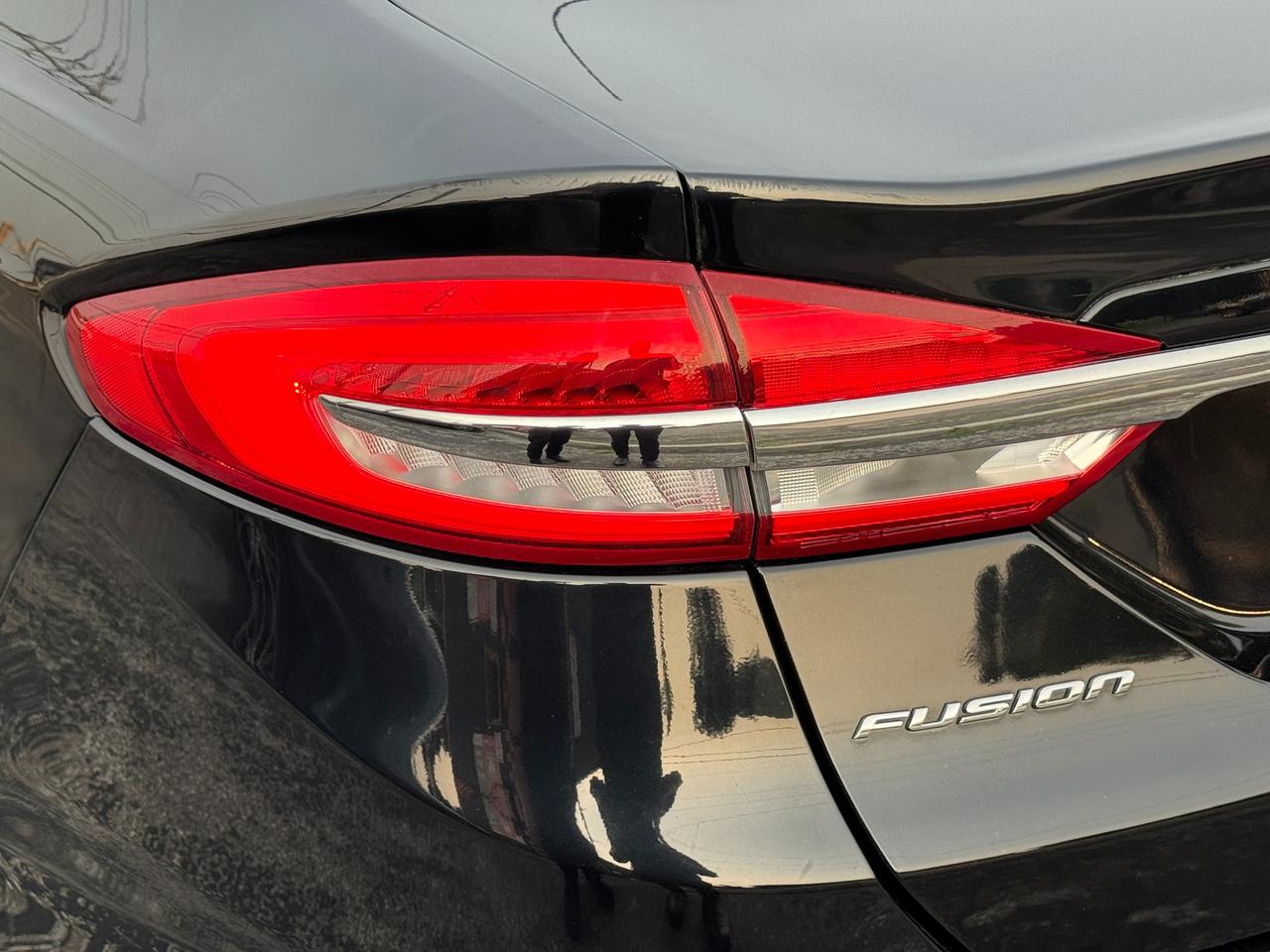 2017 Ford Fusion SE+CLEAN CARFAX+ApplePlay+Camera+New Tires Photo