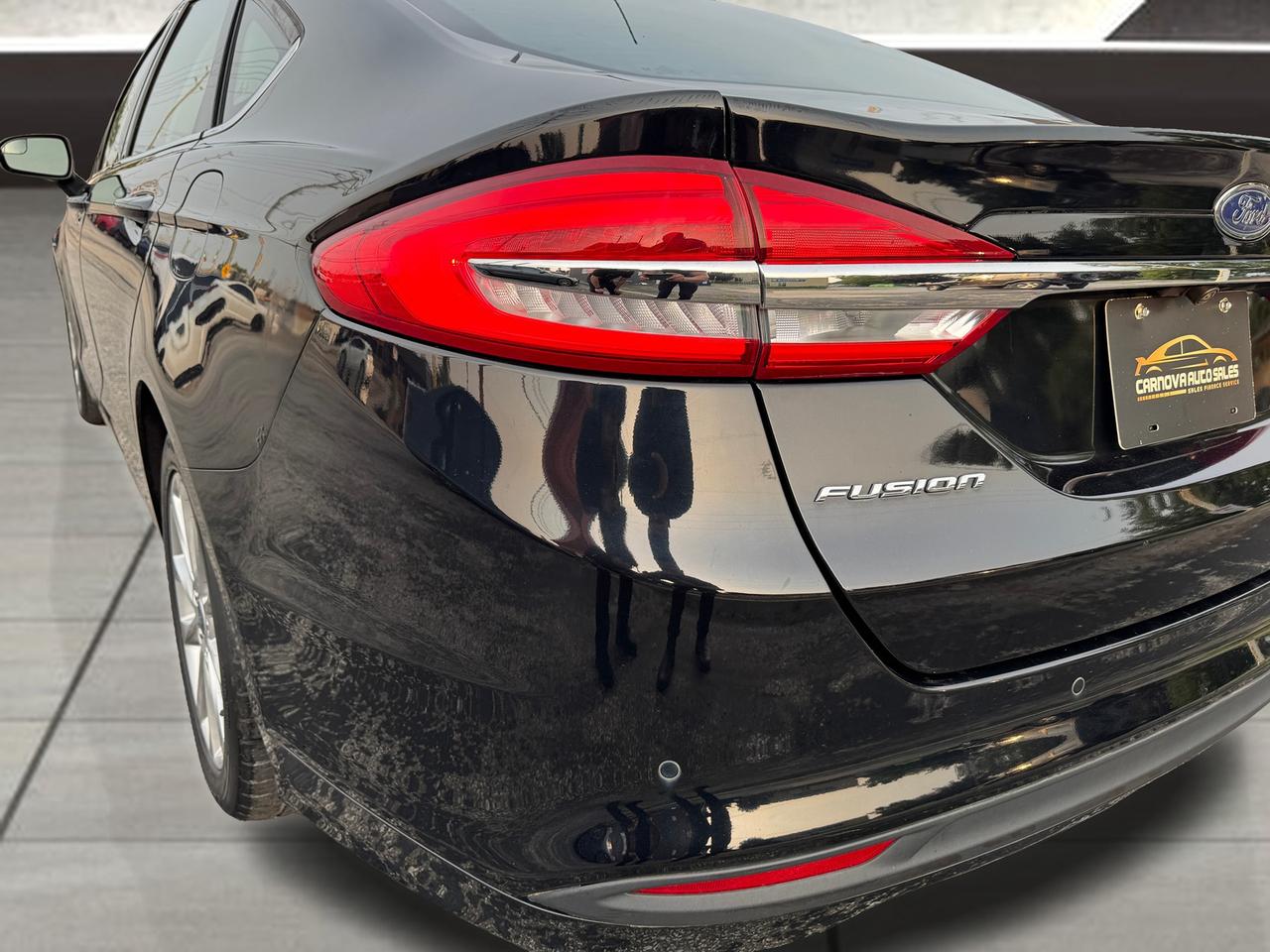 2017 Ford Fusion SE+CLEAN CARFAX+ApplePlay+Camera+New Tires Photo