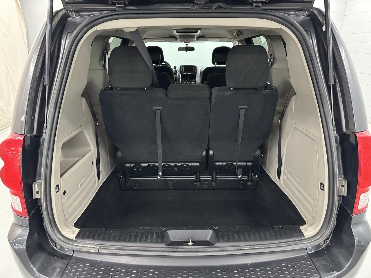 2017 Dodge Grand Caravan 4dr Wgn SXT Photo6