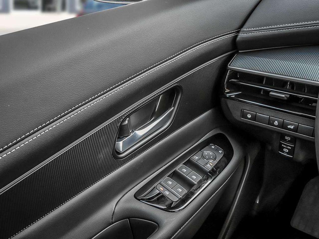 2025 Nissan Murano SV  DEMO DEAL! FLOOR MATS INC! Photo
