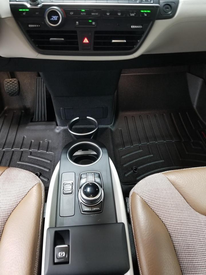 2018 BMW i3 s w/Range Extender 4dr Rear-Wheel Drive Hatchback Photo