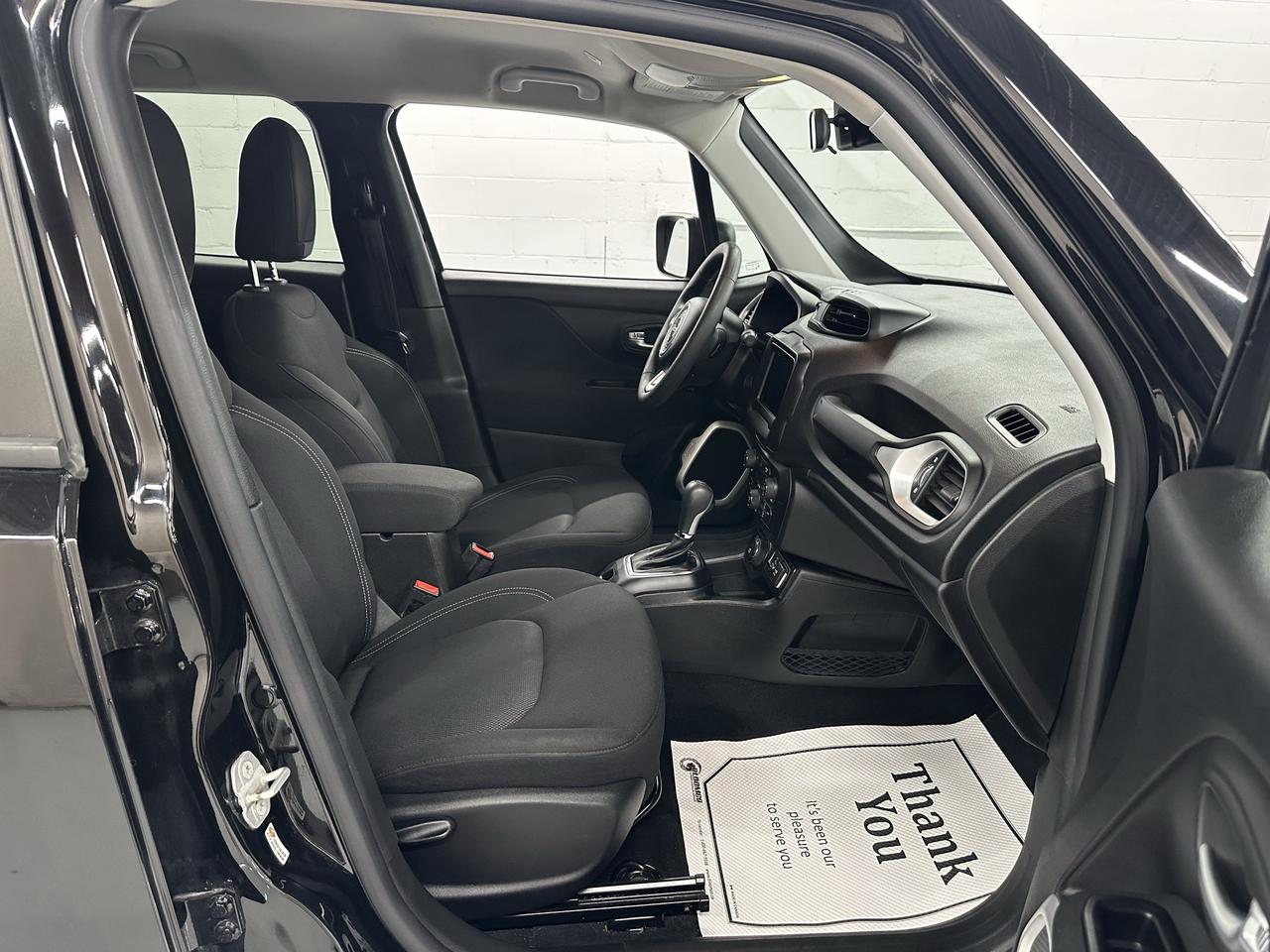 2021 Jeep Renegade Jeepster 4x4 Photo32