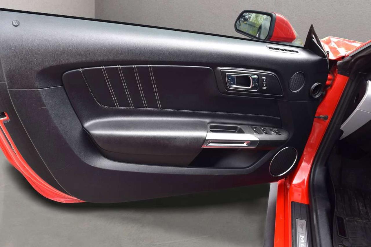 2016 Ford Mustang EcoBoost Premium Convertible Photo