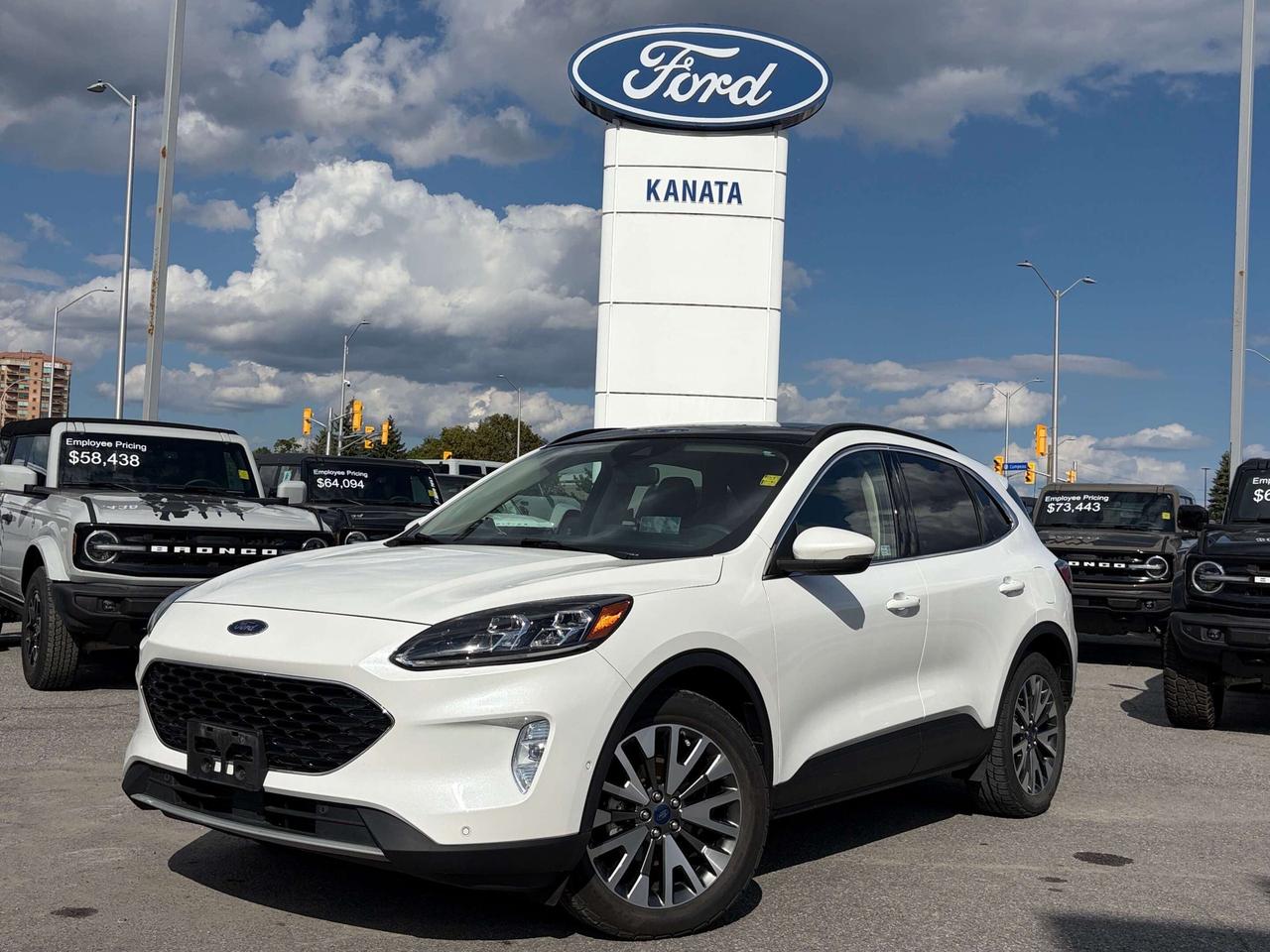 2020 Ford Escape Titanium 4dr All-Wheel Drive Photo