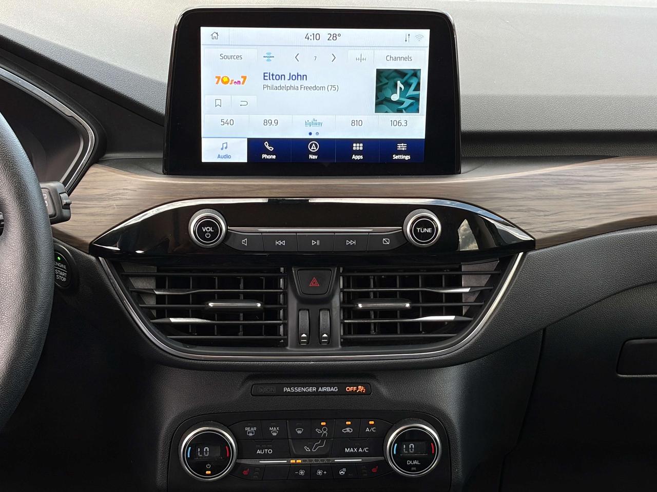 2020 Ford Escape Titanium 4dr All-Wheel Drive Photo