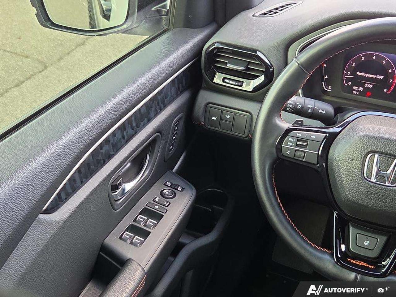 2026 Honda Passport Trailsport Touring   LTHER   LOW KM   VNT SEAT Photo