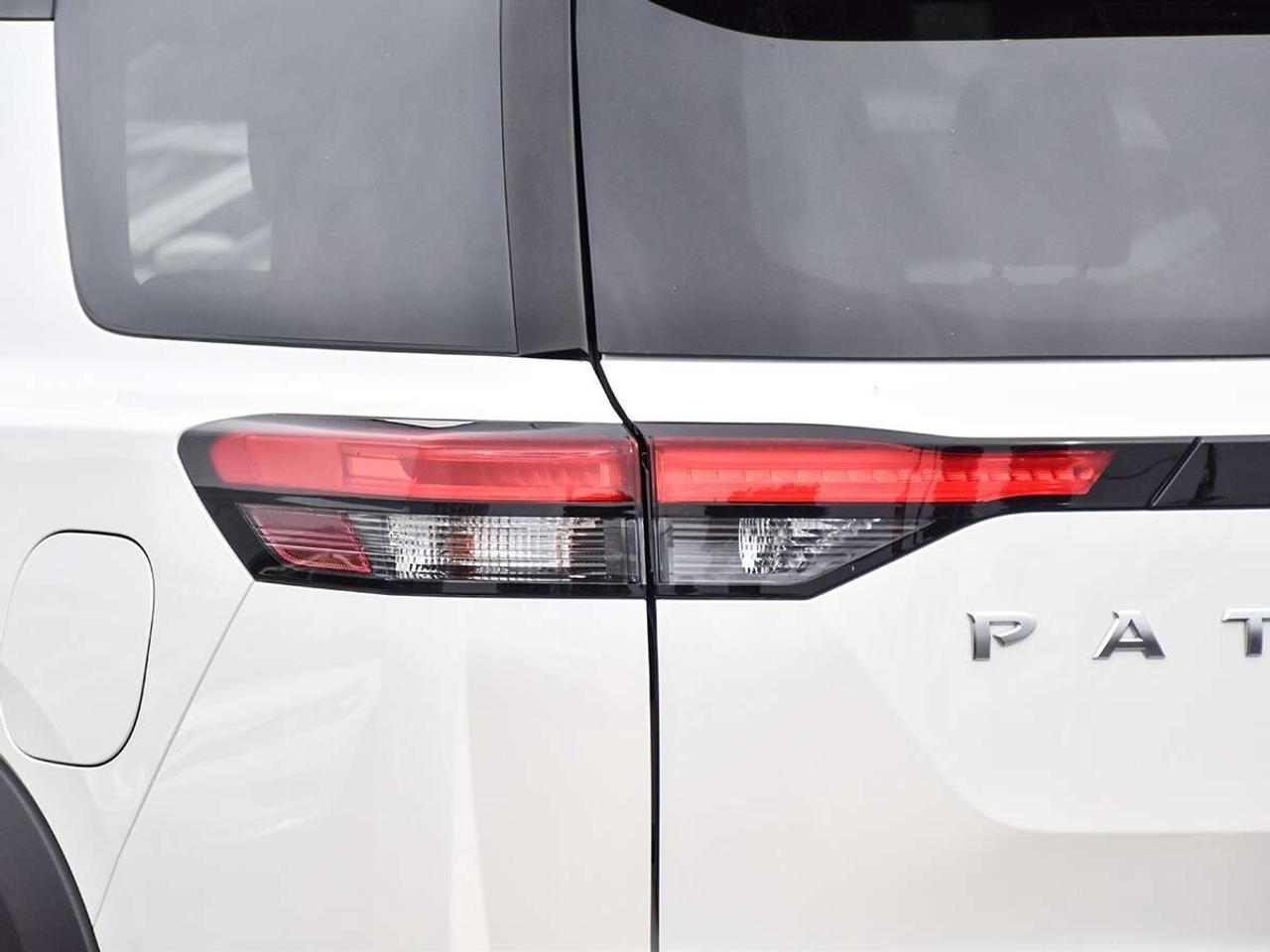 2024 Nissan Pathfinder PREMIUM PACKAGE, BOSE AUDIO, 8 PASSENGER Photo
