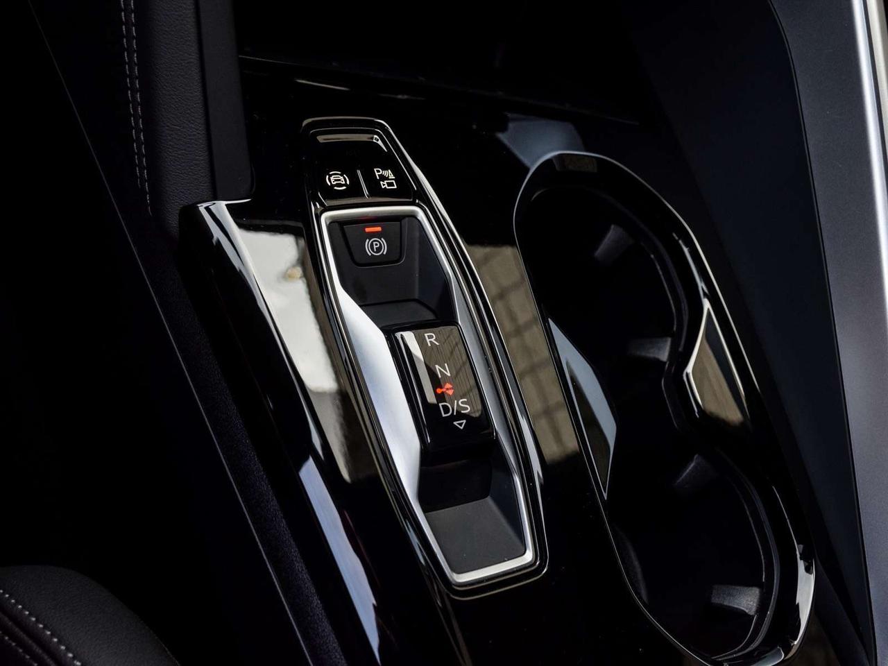 2025 Audi New Q5 2.0T Technik 4dr All-Wheel Drive quattro Sport Utility Photo