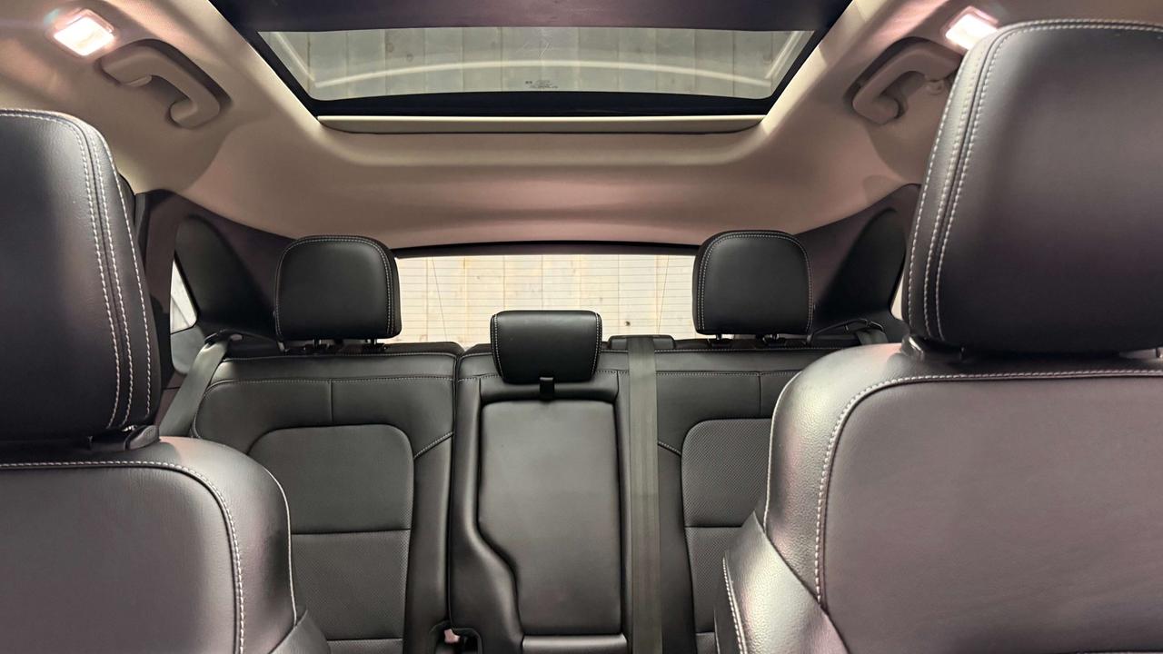 2020 Ford Escape TITANIUM AWD 2.0T ACCIDENT FREE Photo