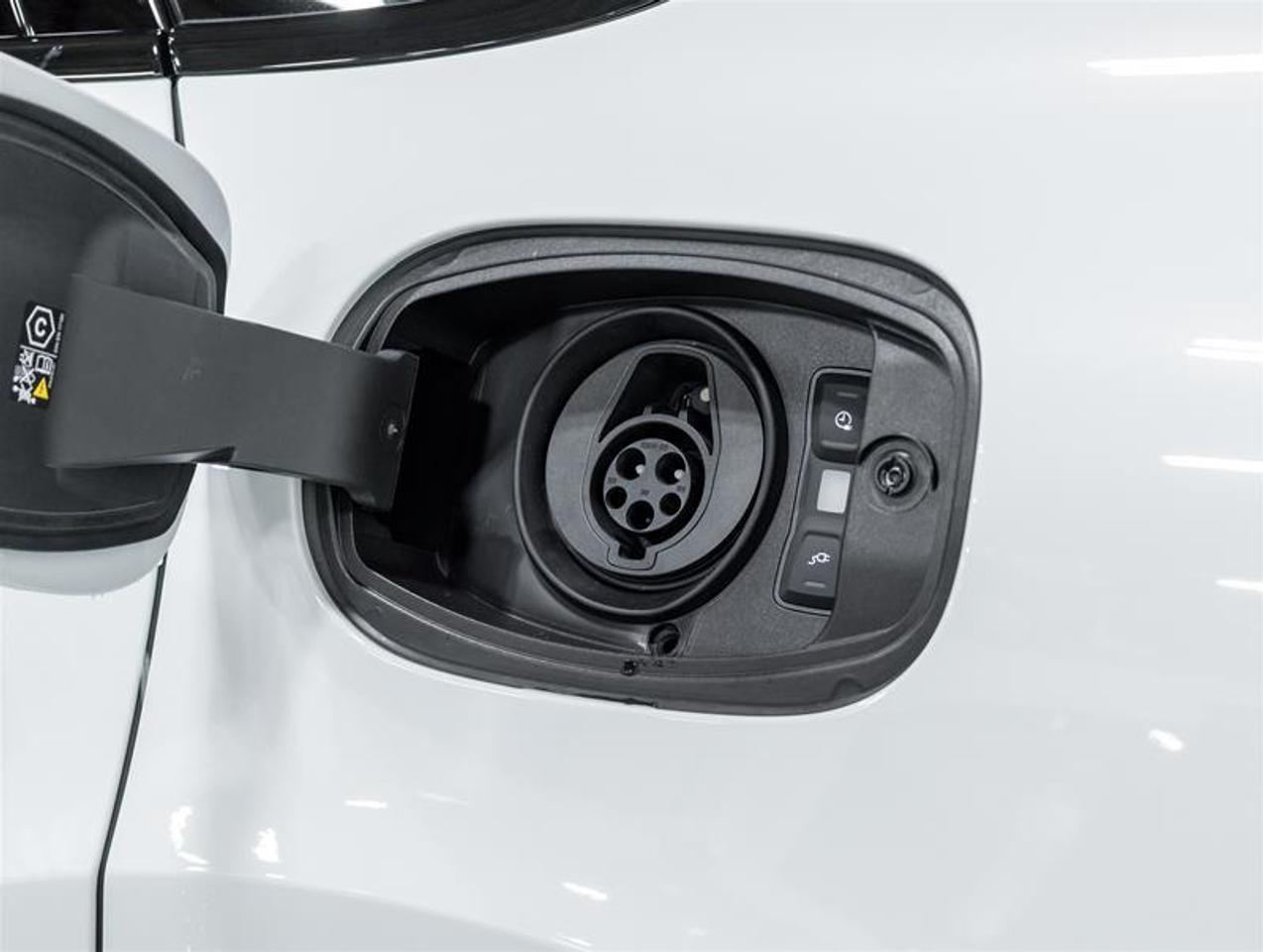 2026 Porsche Cayenne  Photo