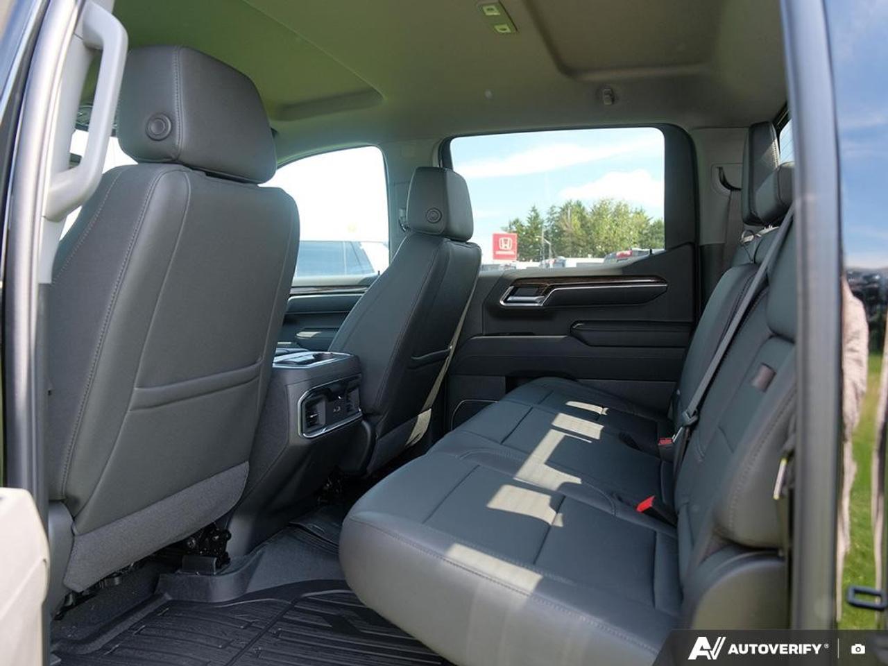 2026 GMC Sierra 1500 Crew Cab Short Box 4-Wheel Drive Elevation Photo