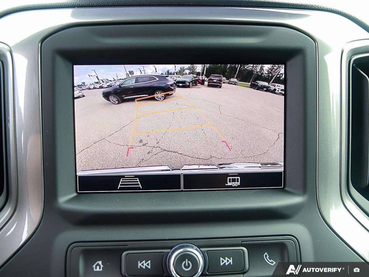 2026 GMC Sierra 1500 Crew Cab Short Box 4-Wheel Drive Pro Photo