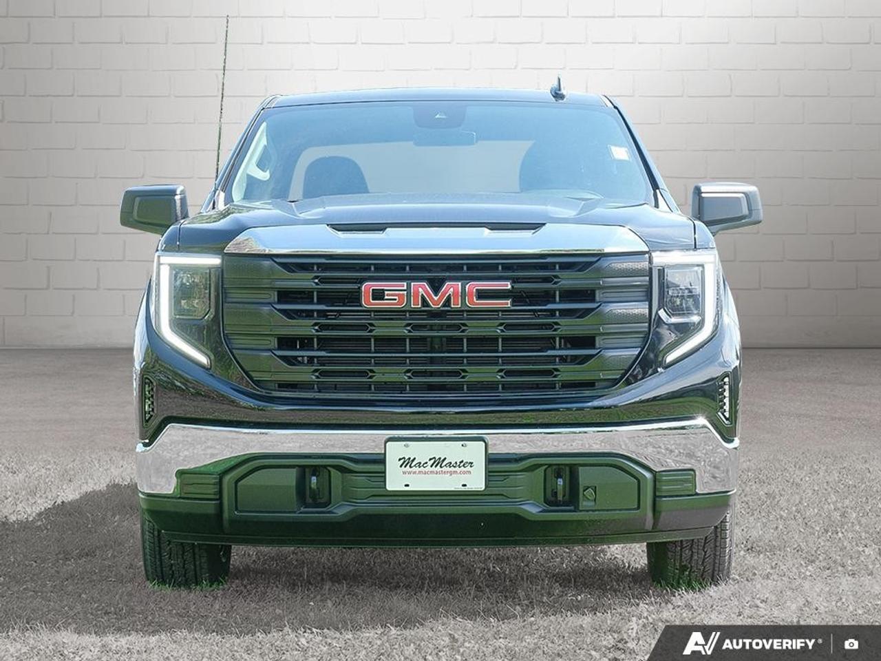 2026 GMC Sierra 1500 Crew Cab Short Box 4-Wheel Drive Pro Photo