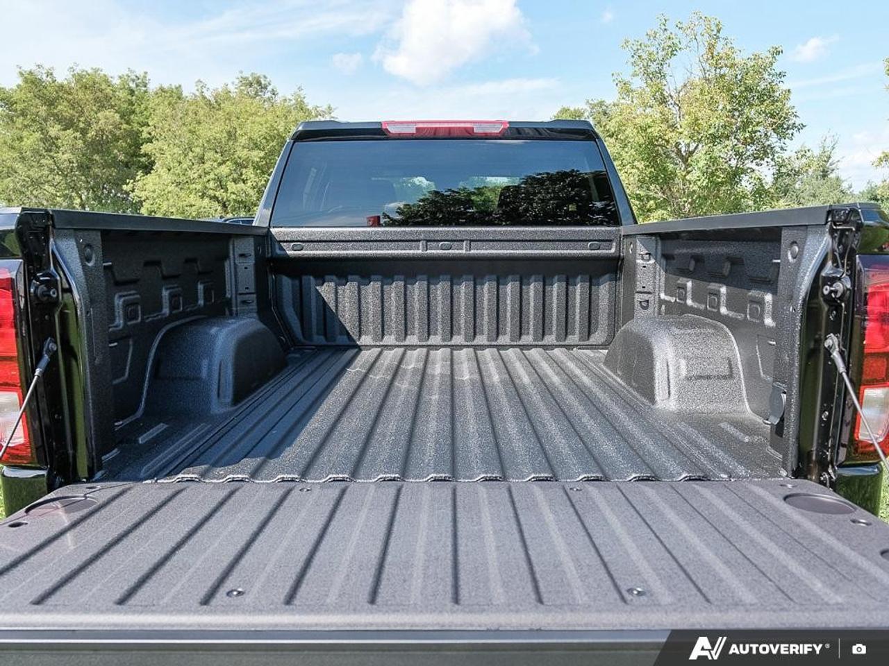 2026 GMC Sierra 1500 Crew Cab Short Box 4-Wheel Drive Pro Photo