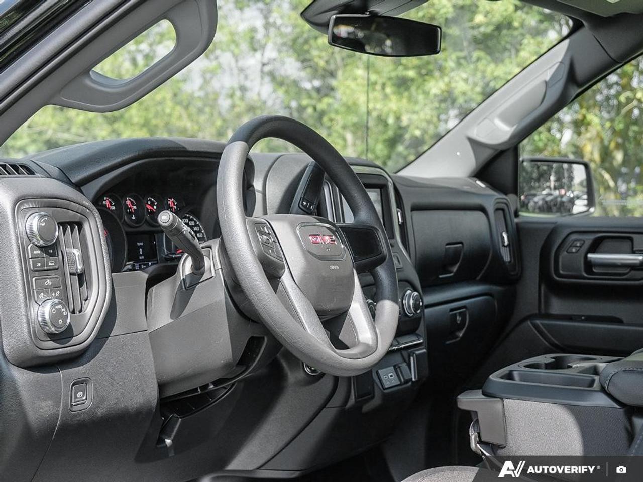 2026 GMC Sierra 1500 Crew Cab Short Box 4-Wheel Drive Pro Photo