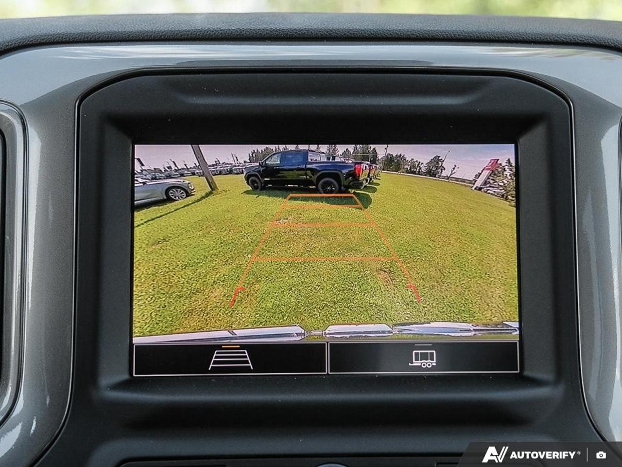 2026 GMC Sierra 1500 Crew Cab Short Box 4-Wheel Drive Pro Photo