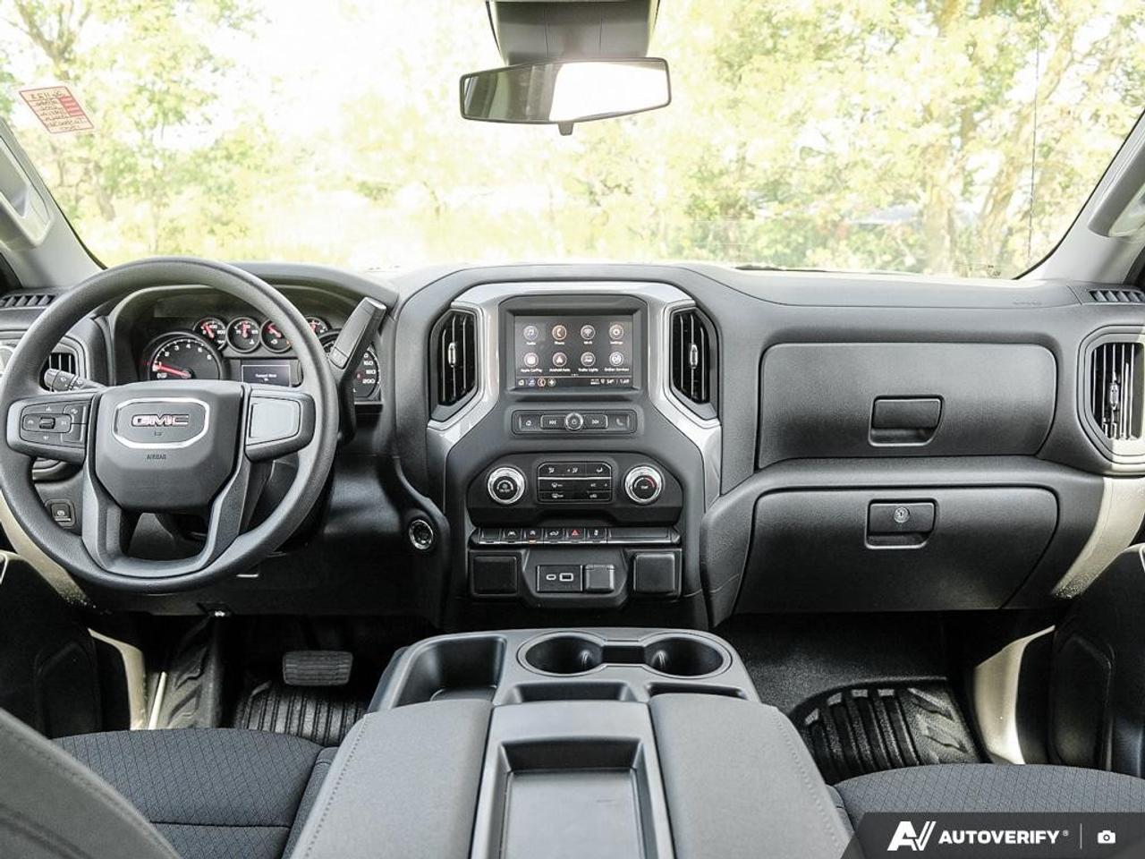 2026 GMC Sierra 1500 Crew Cab Short Box 4-Wheel Drive Pro Photo
