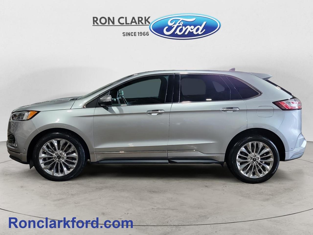 2024 Ford Edge TITANIUM 4DR ALL-WHEEL DRIVE Photo3