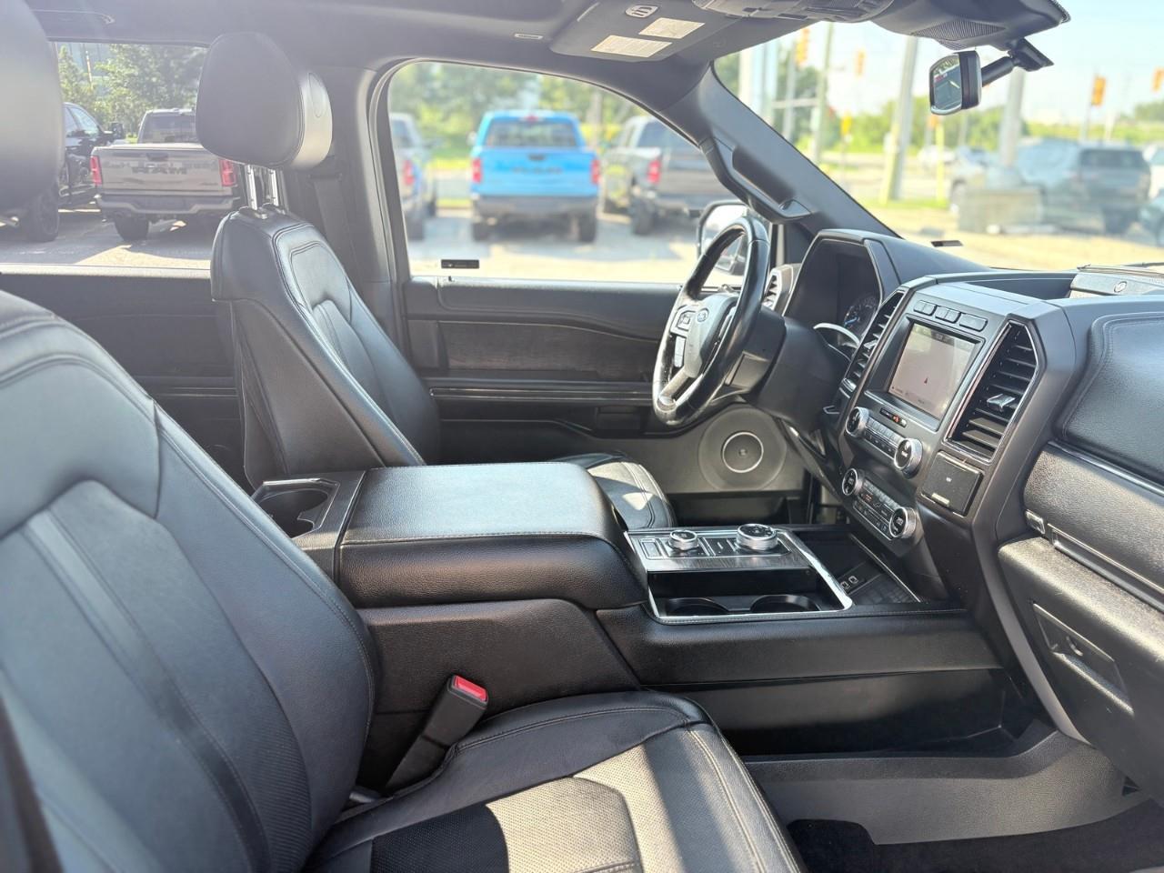 2019 Ford Expedition Limited 4dr 4x4 Photo