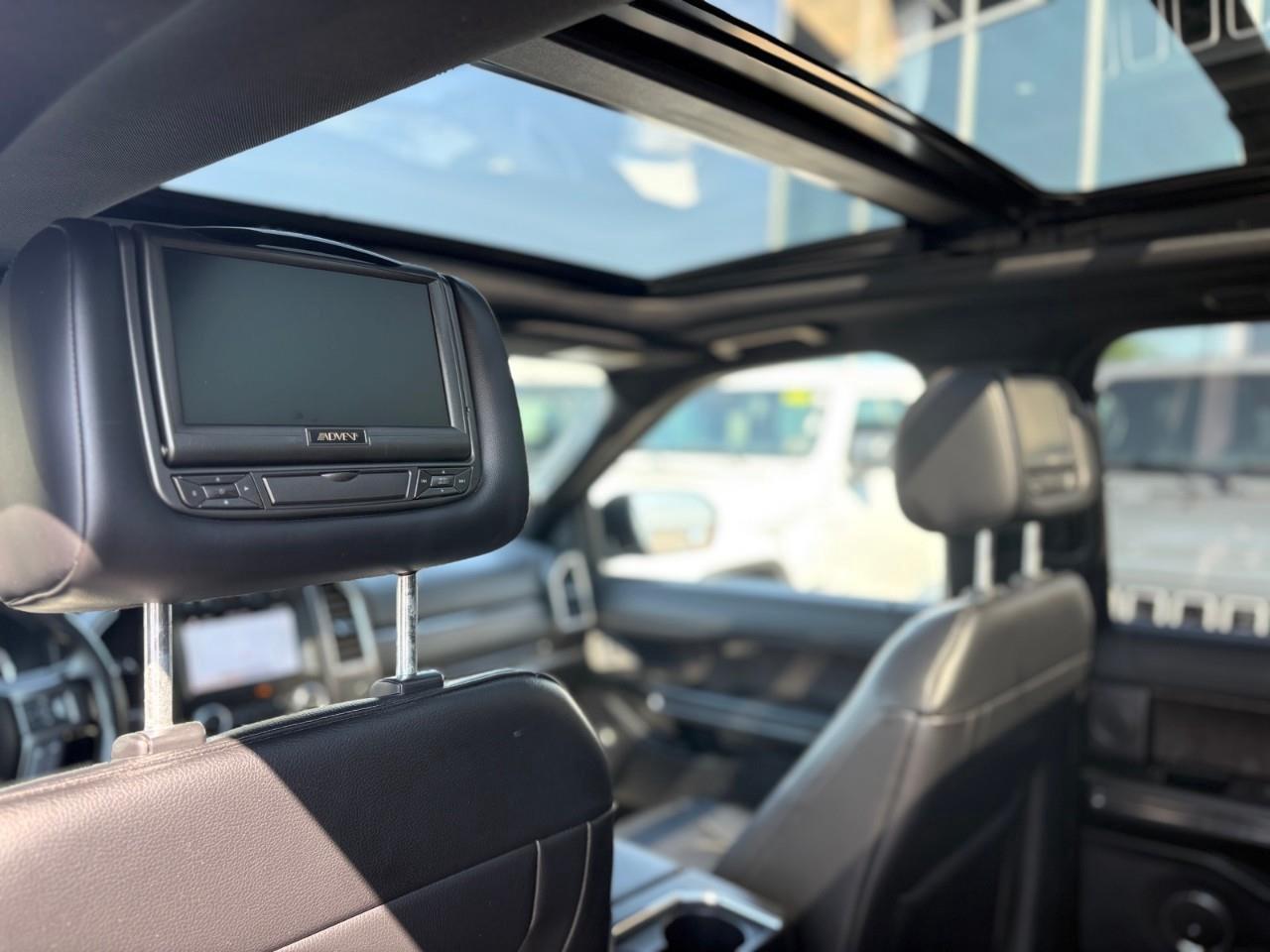 2019 Ford Expedition Limited 4dr 4x4 Photo