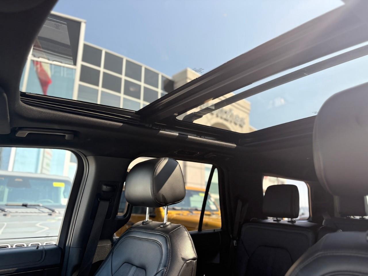 2019 Ford Expedition Limited 4dr 4x4 Photo