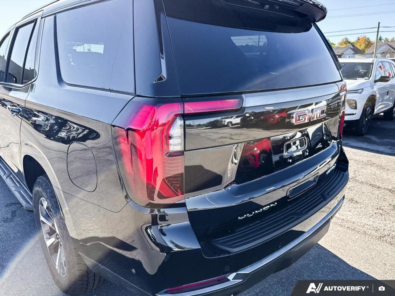 2026 GMC Yukon AT4 4dr 4x4 Photo